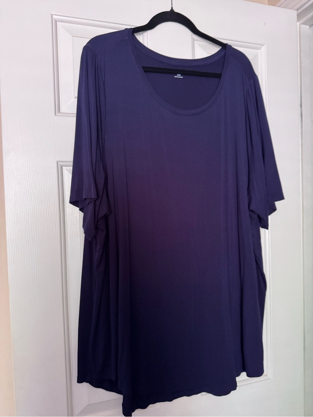 Relaxed Fit Women's Scoop Neck Top in Navy Blue - 26/28